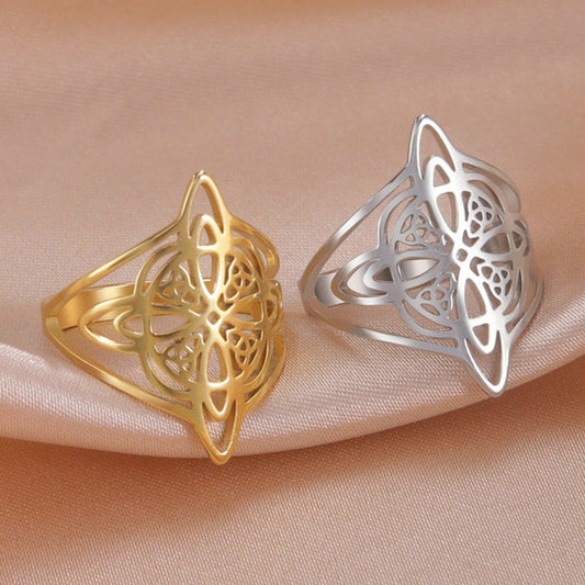 Witch's Knot Celtic Ring