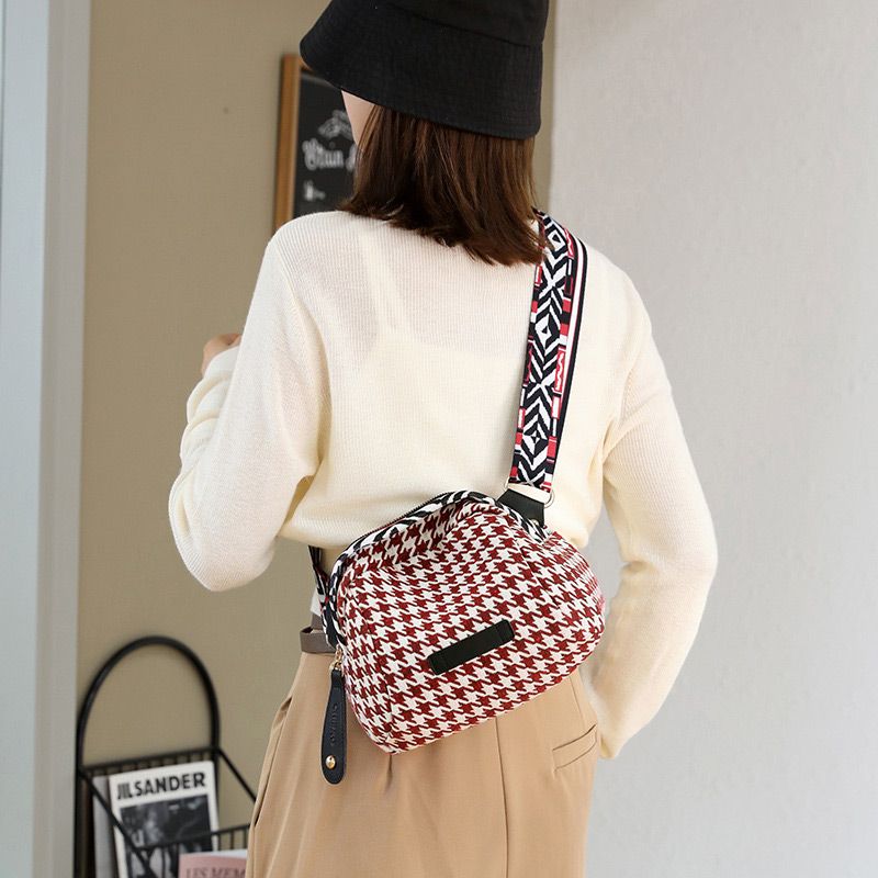 Fashionable Simple Houndstooth Large Capacity Shell Bag