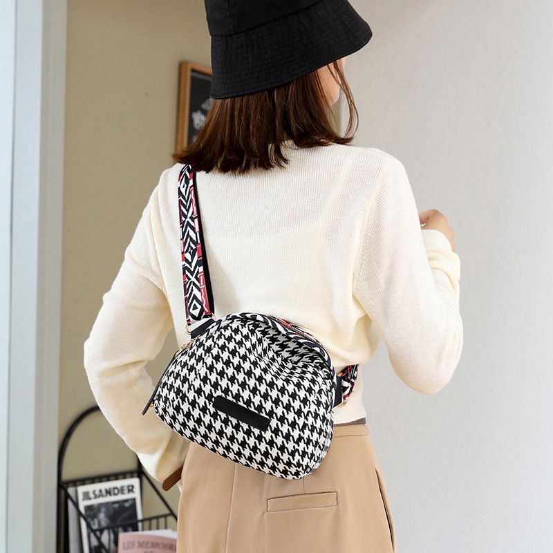 Fashionable Simple Houndstooth Large Capacity Shell Bag